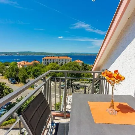 In With Sea View, Terrace, Air Conditioning, W-lan 4626-3 Apartman Crikvenica